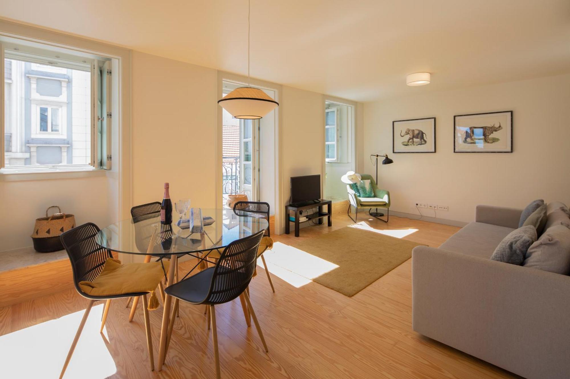 Apartment Castelo Superior Two Bedroom By Les Deux Mariettes