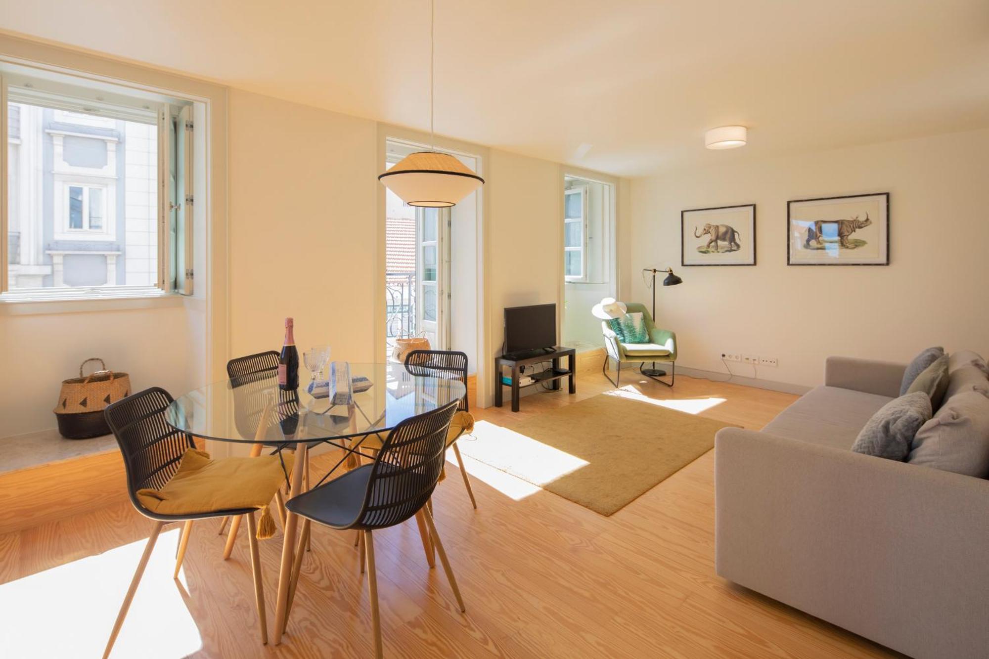 Apartment Castelo Superior Two Bedroom By Les Deux Mariettes