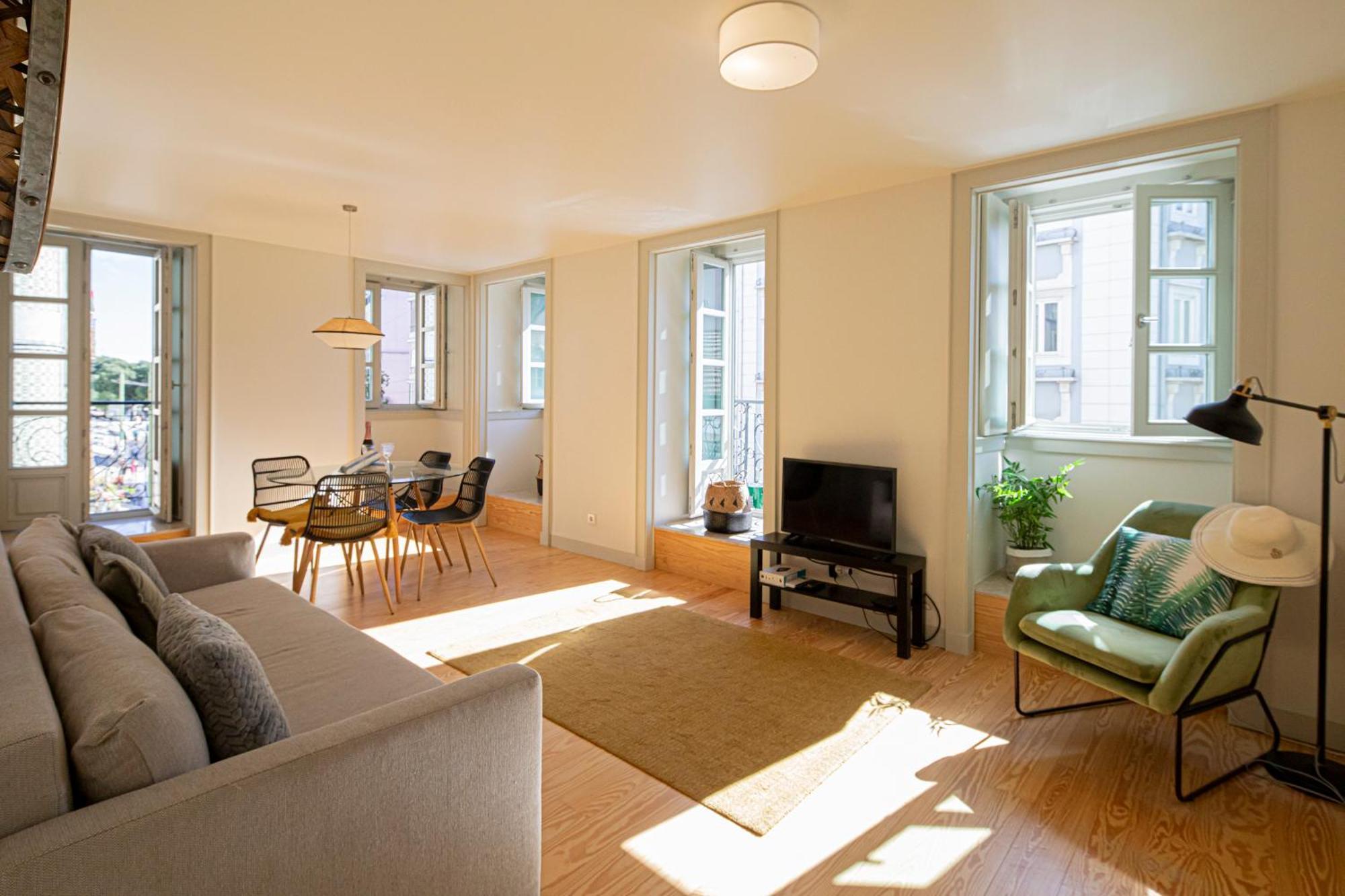 Castelo Superior Two Bedroom By Les Deux Mariettes Apartment *